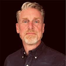 Curtis Tingle's Instagram, Twitter & Facebook