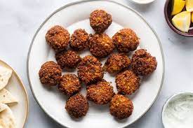 How To Make Falafel With This Classic Recipe
