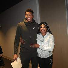 Love You Mom Giannis Antetokounmpo Facebook