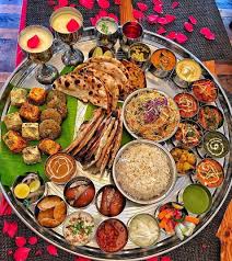 Pin By Buki On Thalis Of Indian Food Indian Food Recipes Veg Dishes Food Platters