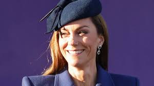 Kate Middleton brings back her striking blue Christmas coat for German  State Visit