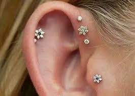 Kulaginizin Hic Olmadik Yerlerine Kupe Olmasi Icin 11 Kulak Piercingi Tragus Piercings Kulak Piercingleri Piercing