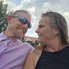 What indoor plants are safe for homes with cats that like to chew