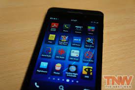 Blackberry z10 was first launched back in 2013 january, with the latest bb10 os. Blackberry Unveils Blackberry 10 And Its First Two Devices The Z10 And Q10