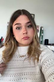 Idk why im touching my hair so much🥲