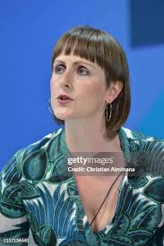 33 Louise Benson Stock Photos, High-Res Pictures, and Images