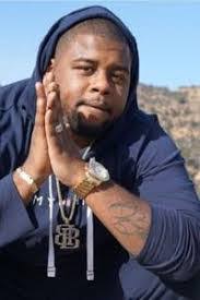 Alexis Espinal's Instagram, Twitter & Facebook