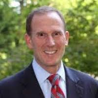 Leslie Gresham's Instagram, Twitter & Facebook