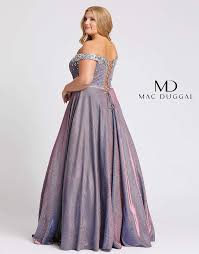 It is clear that this is a designer who understands and delights in the female form, in all its wide variety of shapes and sizes. 48989f Mac Duggal Plus Size Prom Dress