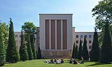 Universitatea de științe agronomice și medicină veterinară din bucurești este una din cele mai vechi și mai mari instituții de învățământ superior din românia. University Of Agronomic Sciences And Veterinary Medicine Of Bucharest Wikipedia