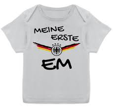 Adidas dfb trikot home em 2021 herren xxxl weiß / schwarz 49,90 €. Shirtracer T Shirt Meine Erste Em Deutschland Fussball Em 2021 Baby Baby T Shirt Europameisterschaft Fanartikel Trikot Online Kaufen Otto