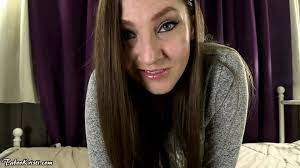 Thanh nien may mắn vao nha toan gai xinh. Kinky Kristi Mommys Asshole Is A Dream Come True Mommas Boy