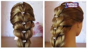 Avec des cheveux longs, on laisse parler notre imagination. Coiffures Simples Videos Facebook