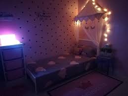 Saya menawarkan sepintas lalu ke dalam bilik untuk wanita jepun. Idea Dekorasi Bilik Tidur Anak Perempuan Bertemakan Pink Simple Cantik Ilham Dekorasi
