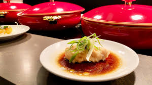 Going to a seafood buffet means you are treating yourself to some of the finest dishes on the planet. Shangri La Kl S Famous Seafood Buffet Returns Robbreport Malaysia