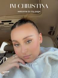 Meet Christina: Fashion Lover & Travel Enthusiast