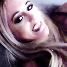 Heidi Stracner's Instagram, Twitter & Facebook