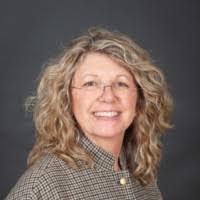 Kari Hansen's Instagram, Twitter & Facebook