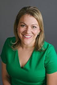 Michelle Patten's Instagram, Twitter & Facebook