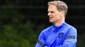 Juni in elf unterschiedlichen ländern europas (england, italien, aserbaidschan, deutschland, russland, ungarn, rumänien, niederlande, schottland, spanien, dänemark). Warum Hollands Fussball Em Team Schon Wieder Zerstritten Ist