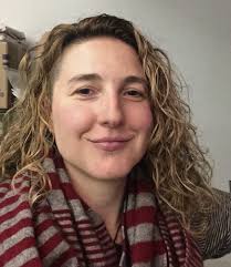 Amanda Overton's Instagram, Twitter & Facebook