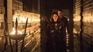 Voir episode 9 de la serie arrow saison 2 vf en streaming. Arrow Saison 3 Episode 9 The Climb Un Duel Impitoyable Premiere Fr