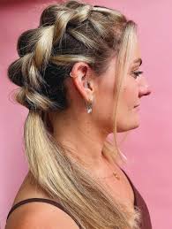 Happy birthday @madeline.rose.ervin 🎉 If you know her, you love her. If  you don't know her, the rest of this caption is for you. 🦩MADELINE🦩  Founder & Stylist