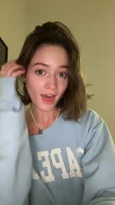 Caitlin Oneill's Instagram, Twitter & Facebook