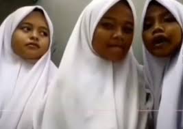 Check spelling or type a new query. Adik Dan Kakak Kelas Saling Ancam Warganet Mending Sekolah Yang Bener