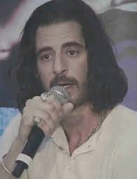 We need 700 Yes for new Season 😍🎬!!!