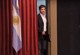 Kicillof sigue la estrategia del gobierno de fernández y negocia con los acreedores externos para no caer el gobernador kicillof fracasa en el intento de posponer hasta mayo un vencimiento de 250. Kicillof La Cara Guapa De La Economia Argentina Gente Y Famosos El Pais
