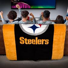 Keep yourself warm in this steelers blanket! Pittsburgh Steelers Blanket