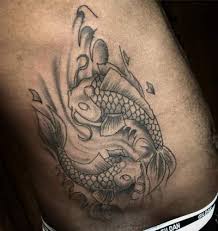 Perfectly using the symmetry, it looks like a perfect unisex tattoo that suits both men and women equally. 50 Best Pisces Tattoo Design Ideas Hike N Dip