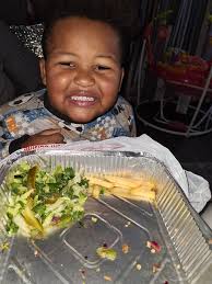 Old school takeaway feast with millennial dessert 🤝 Today I pulled up to  @cheek_ave_charcoal_chickens and @cheekiesacai , Gawler's ultimate one stop  shop for breakfast, lunch, dinner and dessert. So naturally… I was