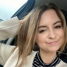 Emma Mcguire's Instagram, Twitter & Facebook