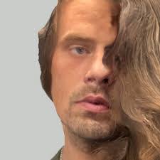 Andrea Corso's Instagram, Twitter & Facebook