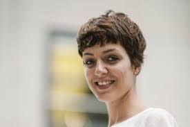 *** du magst einen rasierten rücken? Kurzhaarfrisuren Fur Frauen Ab 40 Von Kurz Bis Lang Bildderfrau De