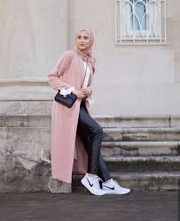7 Style Fashion Hijab Cotton Candy Biar Kamu Makin Terlihat Muda