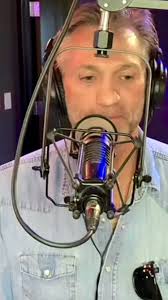 Tracy Lawrence talking about Conway Twitty