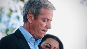 A minister resigned, but it took three days before the public found out