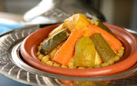 Savamment épicées, les recettes marocaines font voyager vos papilles au maghreb le temps d'un repas. Cuisine Marocaine Couscous Tajine