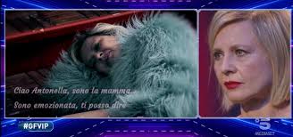 Alfonso Signorini piange al Grande Fratello Vip/ Antonella Elia:"Mi  vergogno di me"