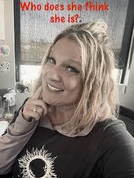 Cindy Tabor's Instagram, Twitter & Facebook