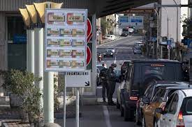 Spedition italien schweiz für eilige transporte in italien, schweiz, deutschland & europa. Neun Grenzubergange Zu Italien Werden Geschlossen 1815 Ch