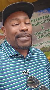 I had a second to catch up with Jack and peep his awesome comic book  collection. FIRE!! Shout out to Memory Lane Comics, Doc's Basement, and all  the comic book shops across