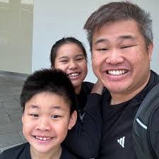 Jessica Bache's Instagram, Twitter & Facebook