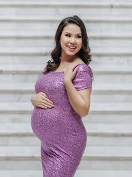 Trying on maternity dresses from aliexpress for a maternity photoshoot. 6 Elegant Maternity Dress Rentals For Your Baby Shower Or Maternity Shoot