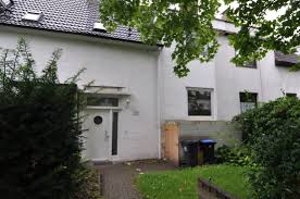 Häuser sind heute in steilshoop am günstigsten zu mieten. Haus Zu Vermieten Lesserstrasse 179 22049 Hamburg Wandsbek Mapio Net