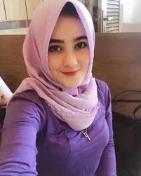 Terbaru, menunjukkan sosok wanita cantik yang ternyata seorang janda. Robertbrian89 Tumblr Com Tumbex