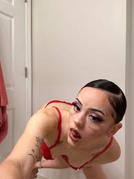 trap on X: i cant wait for valentines day on my of 🦋 @trapstwat  t.coJljPTQG8bU t.cobkRNzhb67F  X